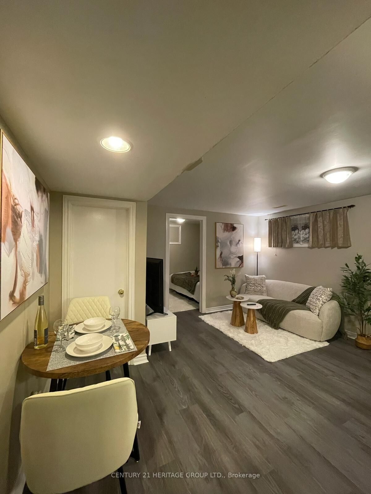 Property Photo: 91 Garden Drive Lower ON L4N 5T9