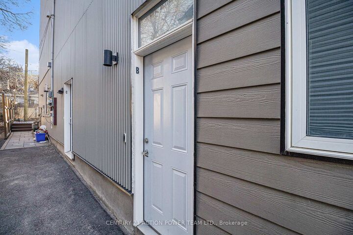 Property Photo: 453 Booth Street B ON K1R 7K9