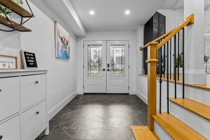 Property Photo: 1104 Vansickle Road N ON L2S 2Z8