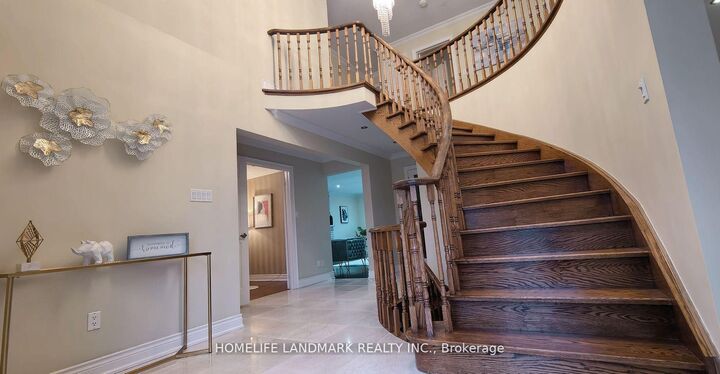 Property Photo: 12 Clarinda Drive ON M2K 2W7