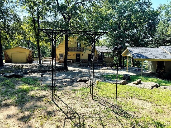 4332 W Roadrunner Drive  Hulbert OK 74441 photo