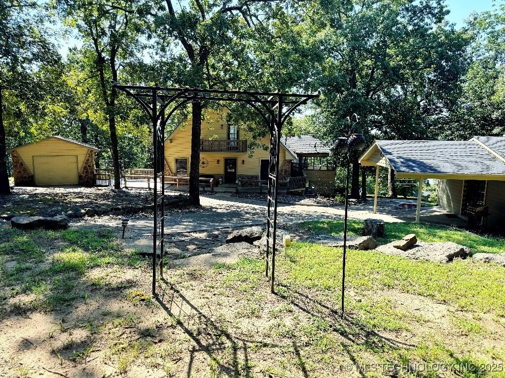 Property Photo:  4332 W Roadrunner Drive  OK 74441 