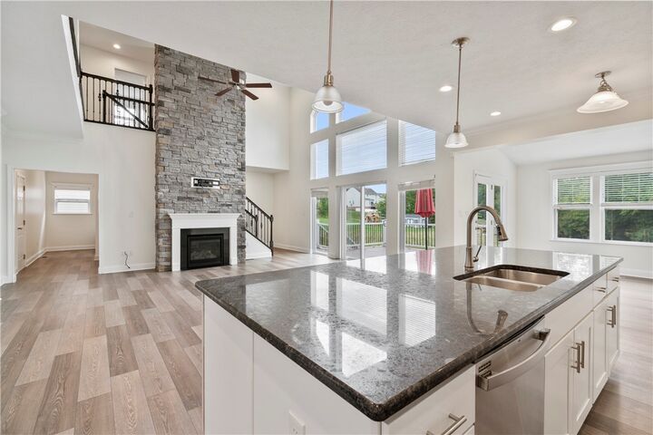 Property Photo: 217 Ridgecrest Ct PA 15085