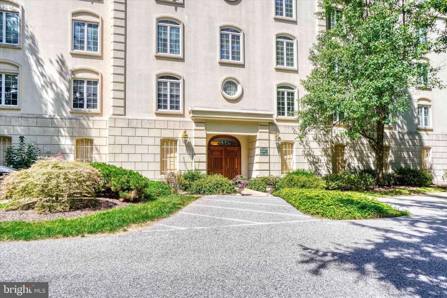 Property Photo: 2025 Queen Street S 231 PA 17403