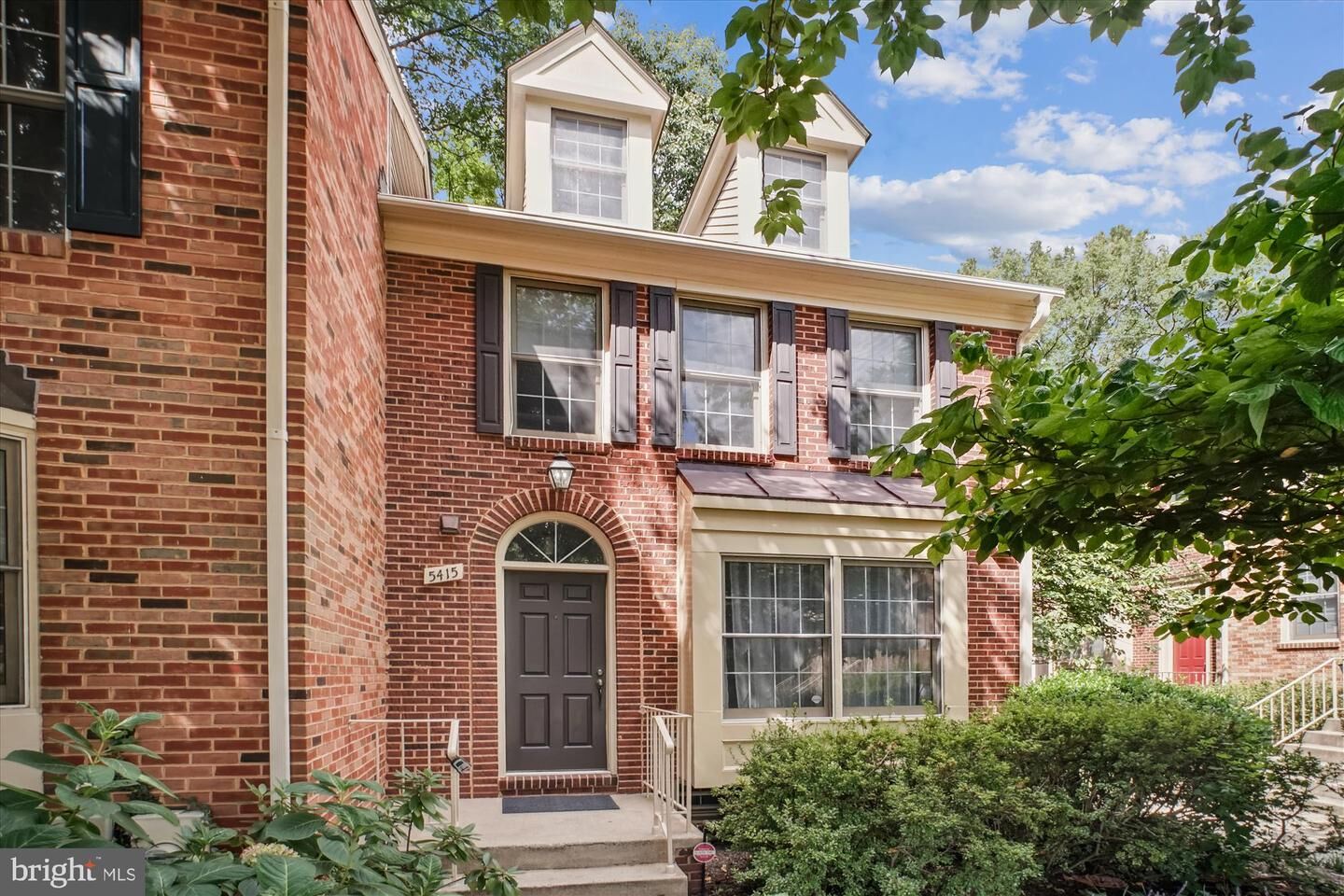 Property Photo:  5415 Grove Ridge Way 101  MD 20852 