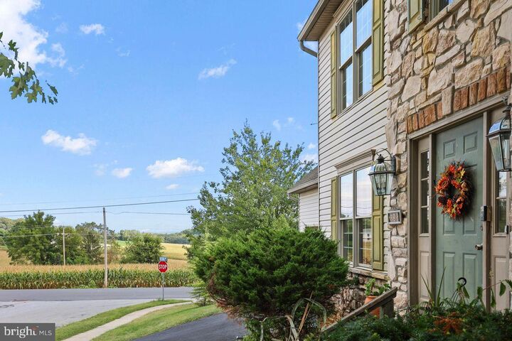 Property Photo: 125 Verna Drive PA 17313