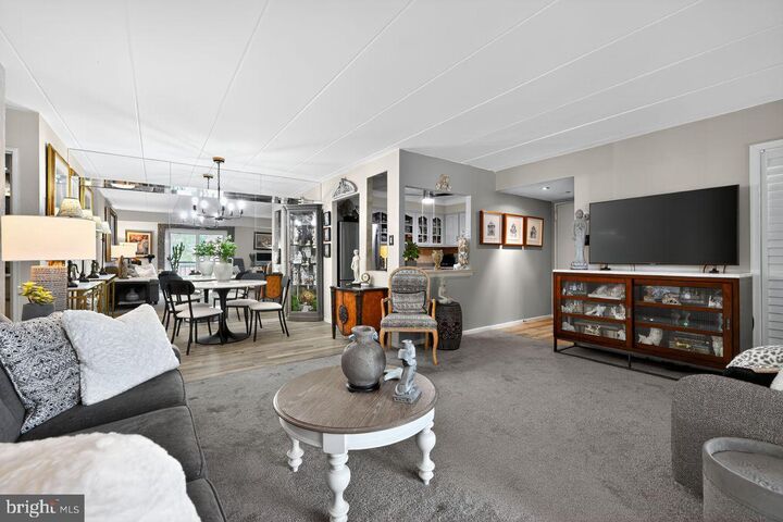Property Photo:  68104 Delaire Landing Road 00 104  PA 19114 
