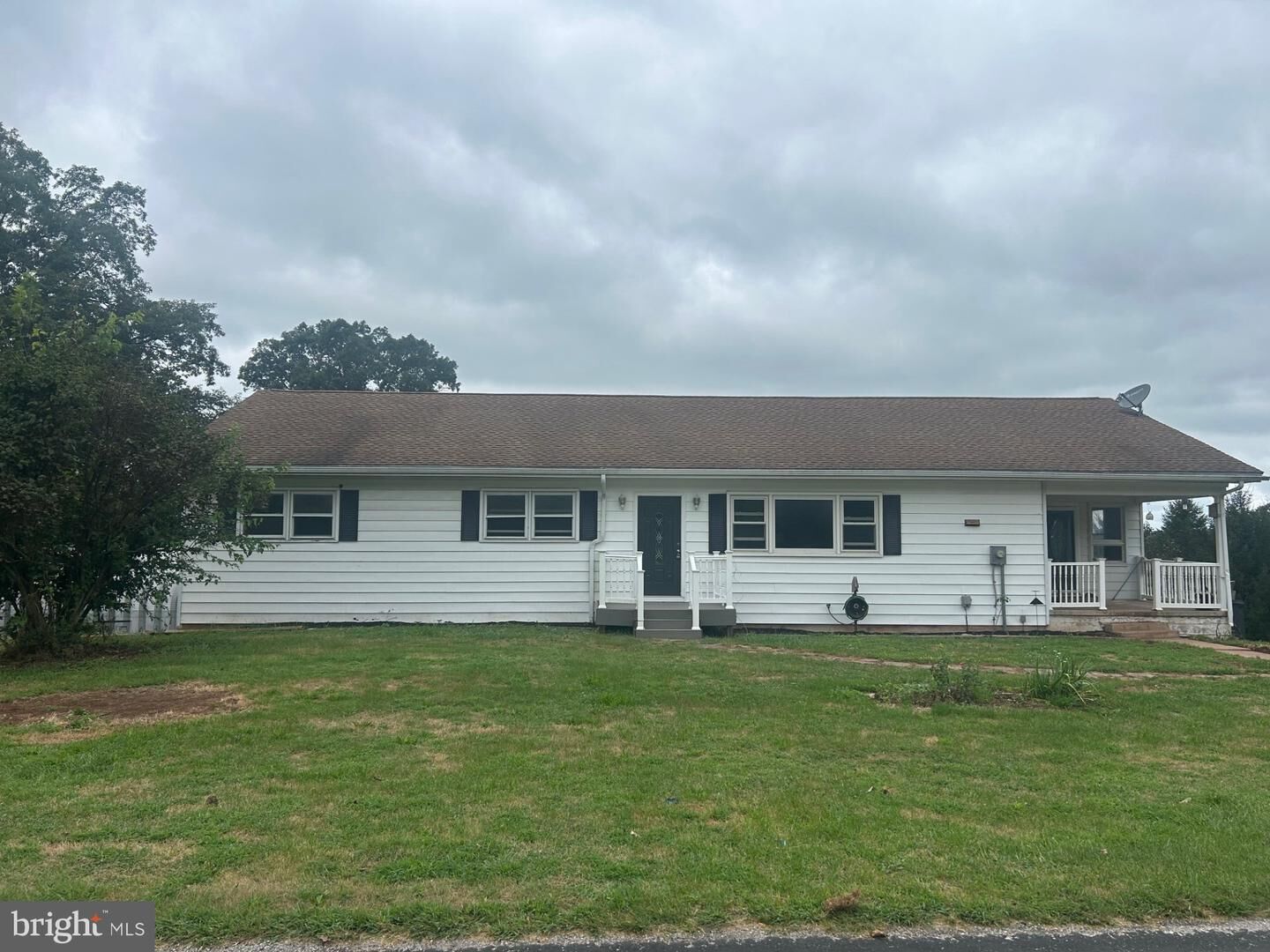 Property Photo:  107 Pickett Road  PA 17315 