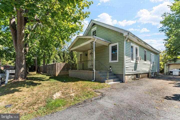 Property Photo:  107 Hawthorne Avenue  NJ 08638 