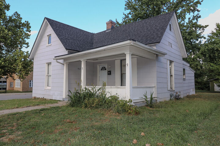 916 Grand St  Fulton MO 65251 photo