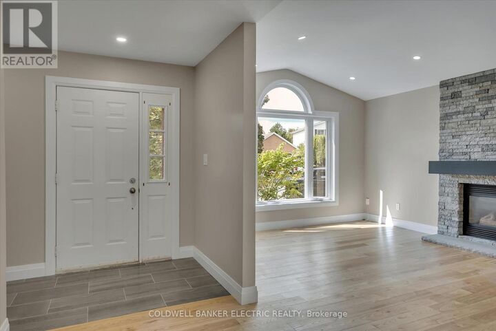 Property Photo: 2225 Lorraine Drive ON K9L 1Y6
