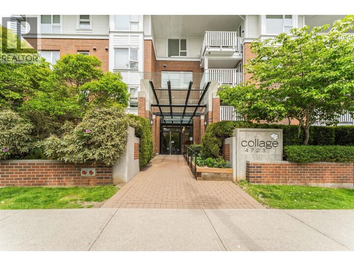 Photo de la propriété:  4723 Dawson Street 410  BC V5C 0A7 