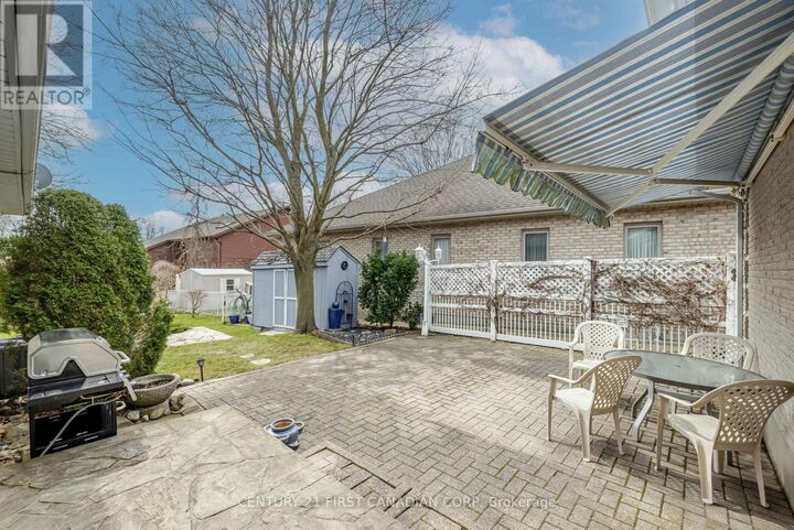 Photo de la propriété: 196 Hull Road ON N7G 3P2