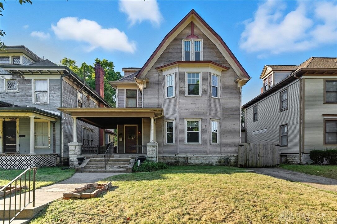 Property Photo: 162 Lexington Avenue OH 45402
