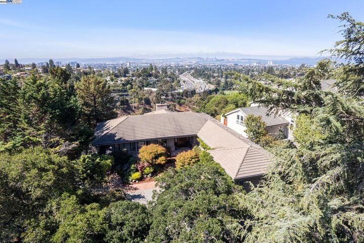 Property Photo: 64 Roble Road CA 94618