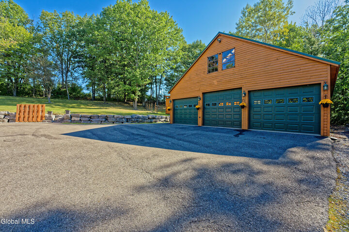 Property Photo:  284 Sprakers Road  NY 12160 