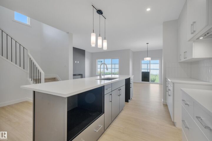 Property Photo:  51 Ashbury Crescent  AB T7X 3C6 