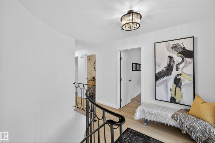 Property Photo: 46 Glengarry Crescent AB T8A 3A2