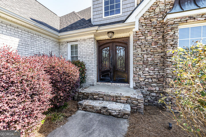 Property Photo: 113 Warwick Way SE GA 30161
