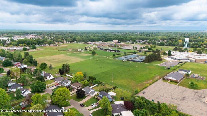 Property Photo: 515 Chanticleer Trail MI 48917