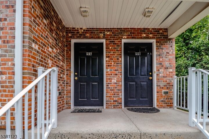 Property Photo: 19 Koolidge Ct NJ 08873