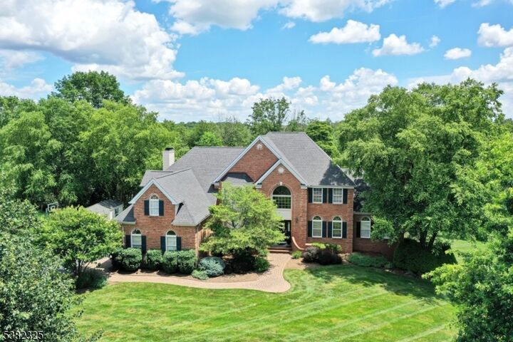 Property Photo: 6 Heritage Ct NJ 08876