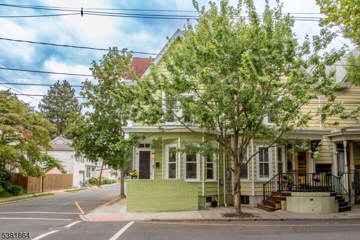 Property Photo:  31 Buttonwood St  NJ 08530 