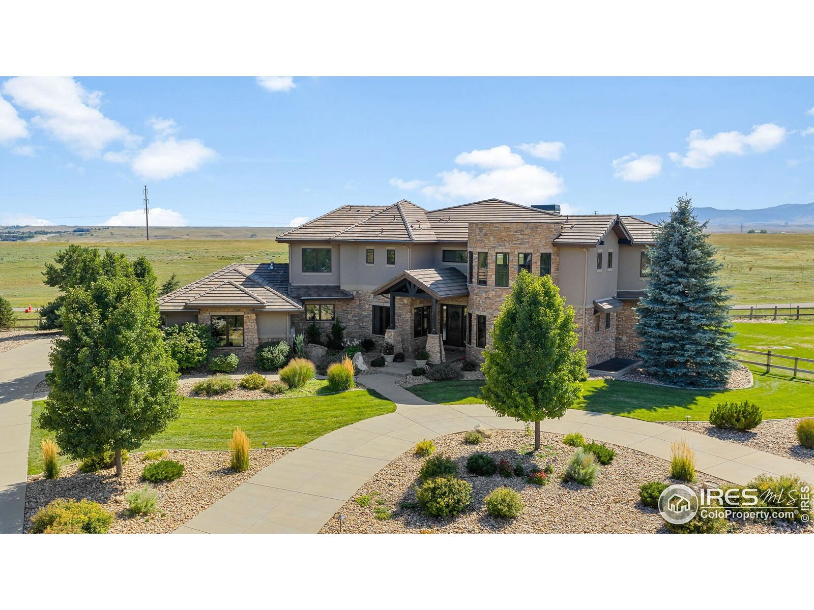 Property Photo: 7534 Skyway Ct CO 80303