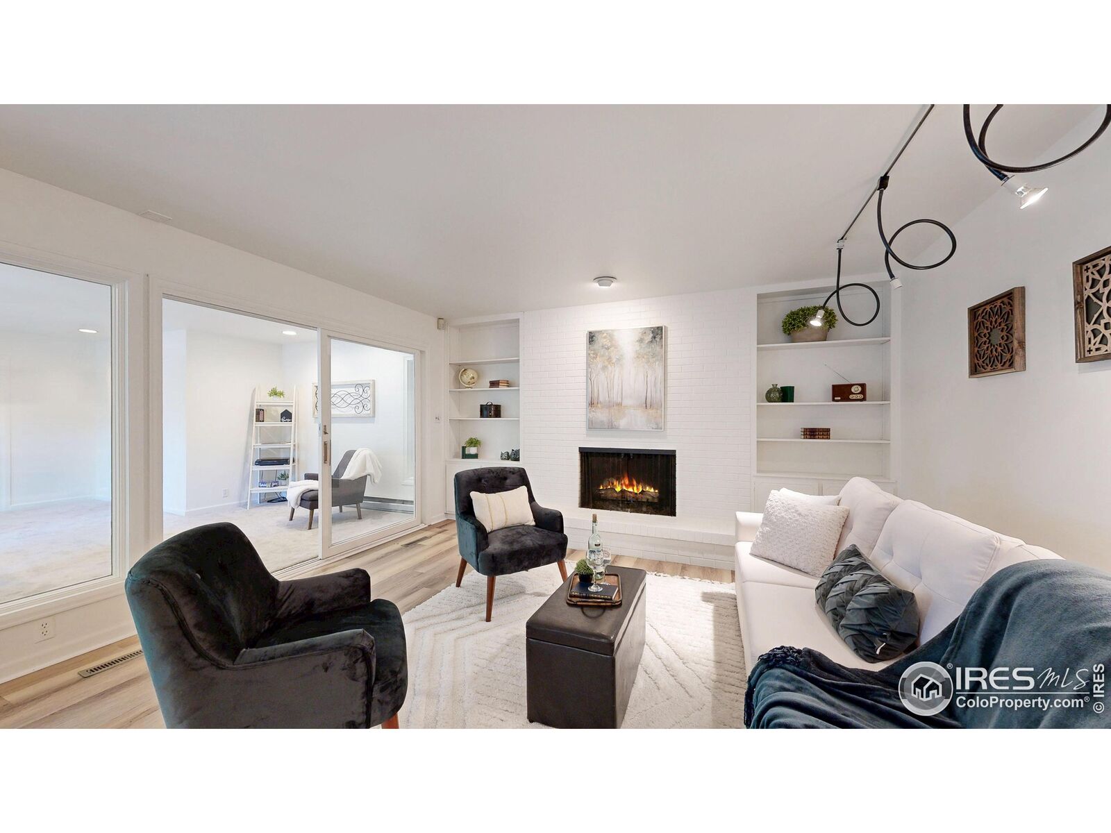 Property Photo: 1113 Parkwood Dr CO 80525