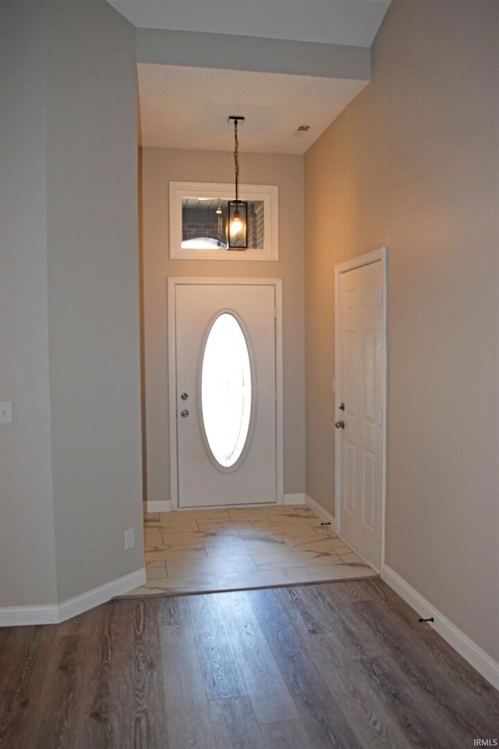 Property Photo: 505 Hunters Green IN 47711