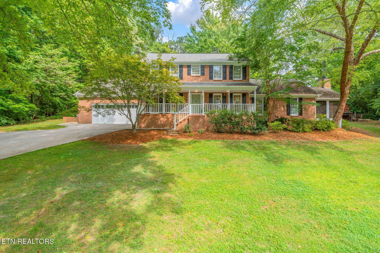 Property Photo: 6653 Ridgerock Lane TN 37909
