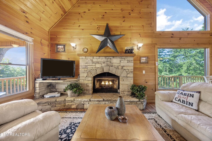 Property Photo: 3850 Millers Ridge Way TN 37862