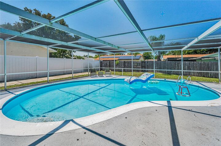 Property Photo:  11121 Peppertree Lane  FL 34668 