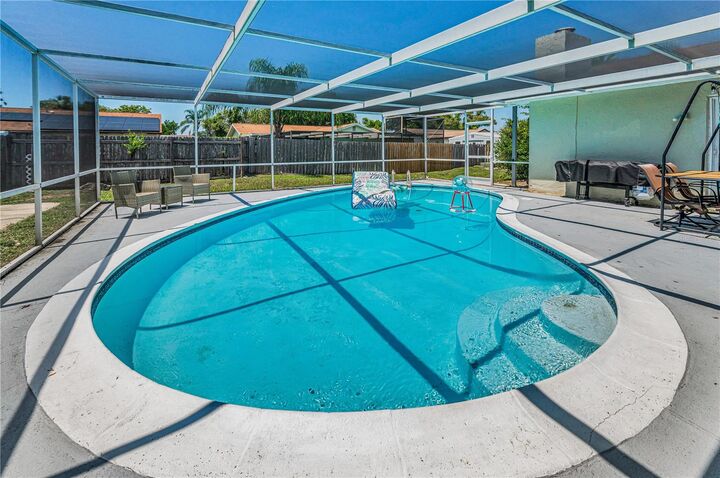 Property Photo: 11121 Peppertree Lane FL 34668