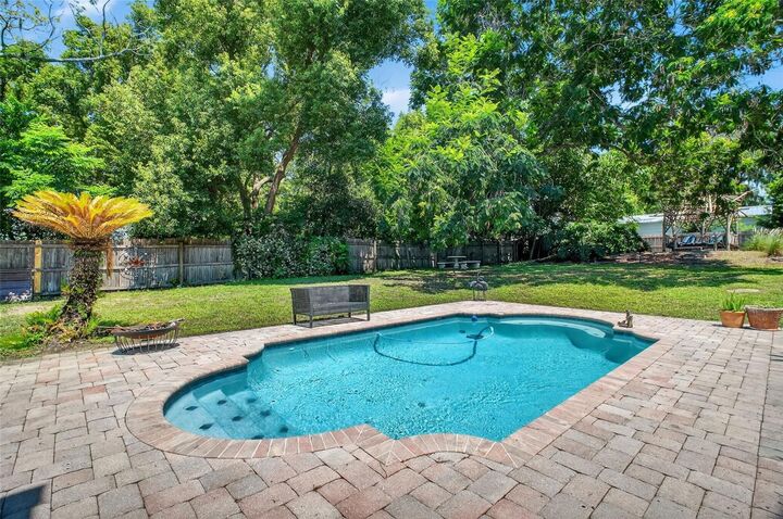 Property Photo: 1224 Normandy Drive FL 32757