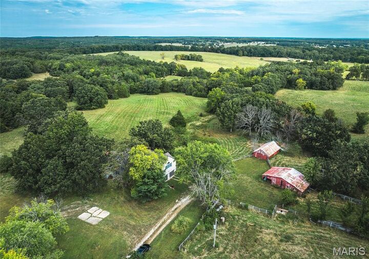 Property Photo:  13020 13070 Cr 2250  MO 65559 