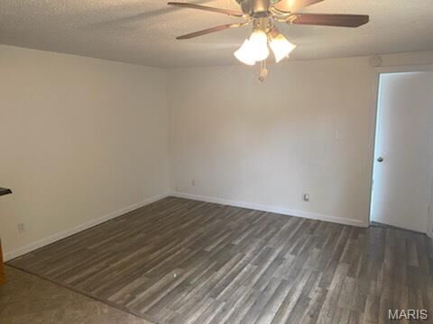 Property Photo:  427 East Drive  IL 62257 
