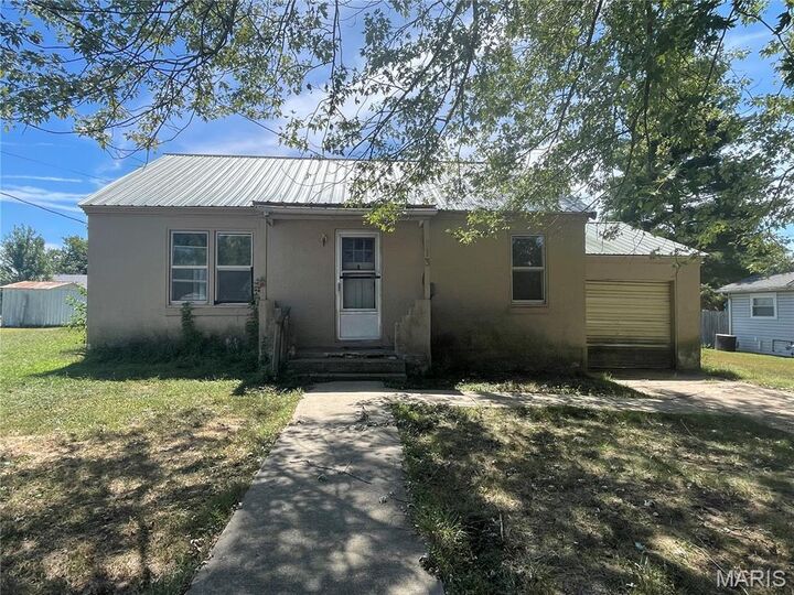 813 E Jack Street  Salem MO 65560 photo