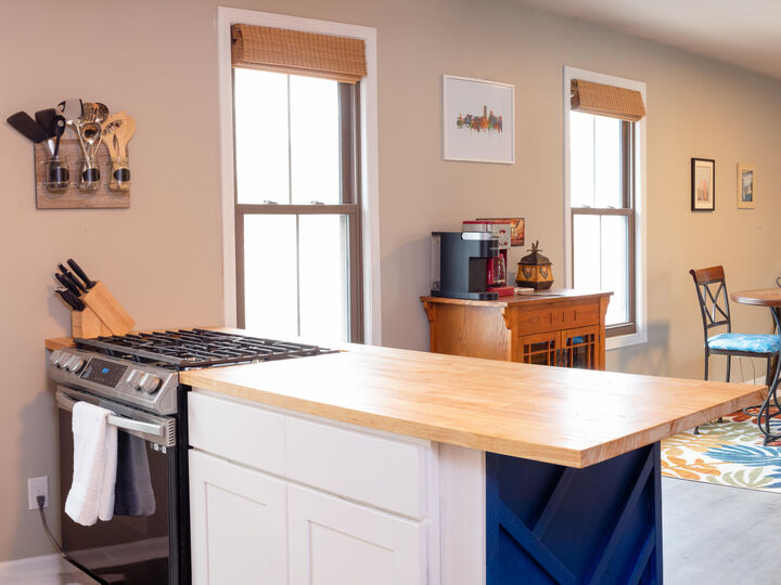 Property Photo: 114 E Lloyd St 118 WI 53212