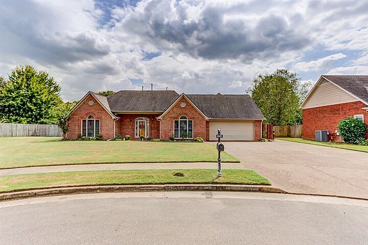 Property Photo: 615 Jockey Cove Cv TN 38017