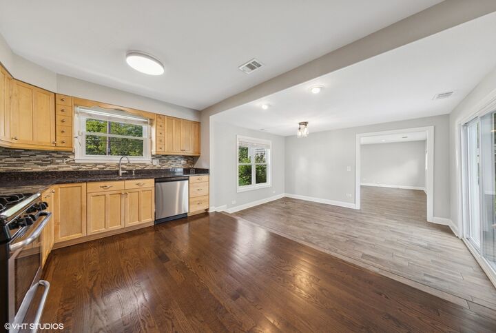 Property Photo: 132 Mohawk Drive IL 60514