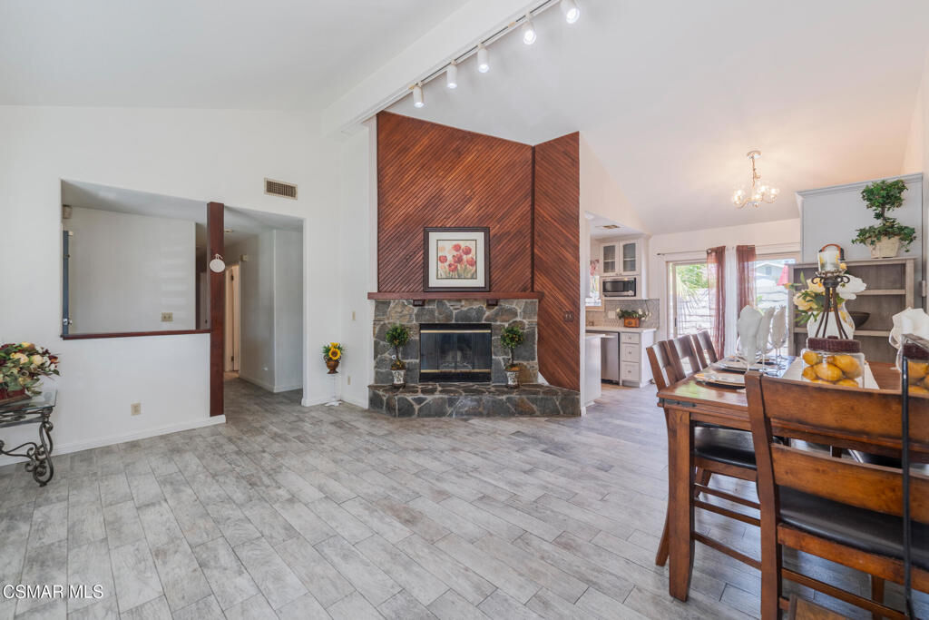 Property Photo:  1917 Fitzgerald Road  CA 93065 