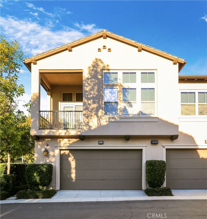 Property Photo: 220 Kempton CA 92620