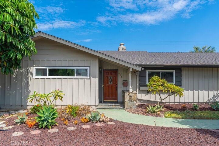 Property Photo:  921 W Pioneer Drive  CA 92805 