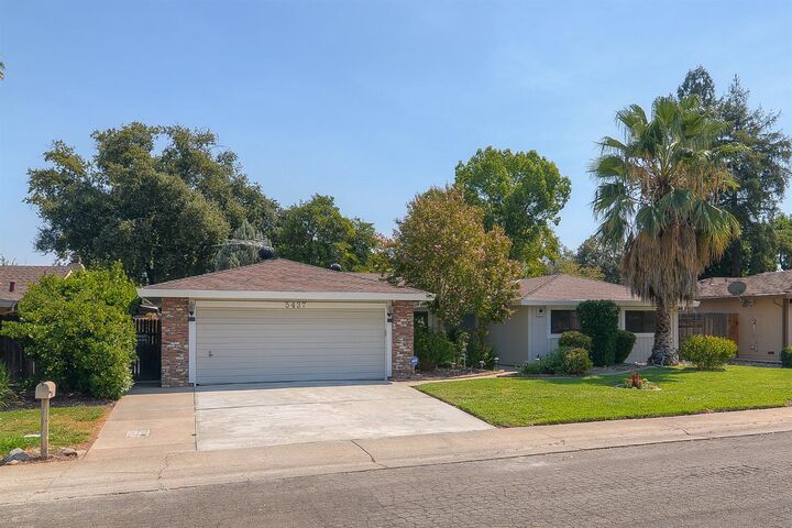 Property Photo: 5437 Elsinore Way CA 95628