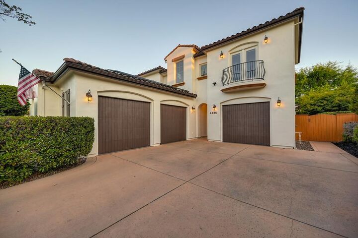 Property Photo: 4885 Ketchum Court CA 95746