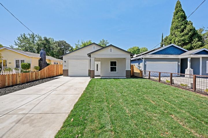 4108 57 Street  Sacramento CA 95820 photo