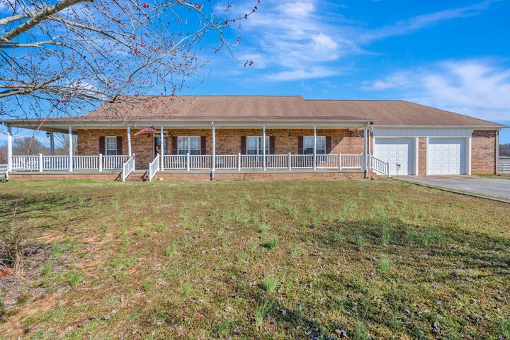 Property Photo: 158 Big Springs Rd TN 38464