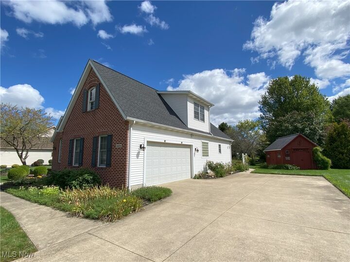 Property Photo:  5373 Deer Crossing Drive  OH 44054 