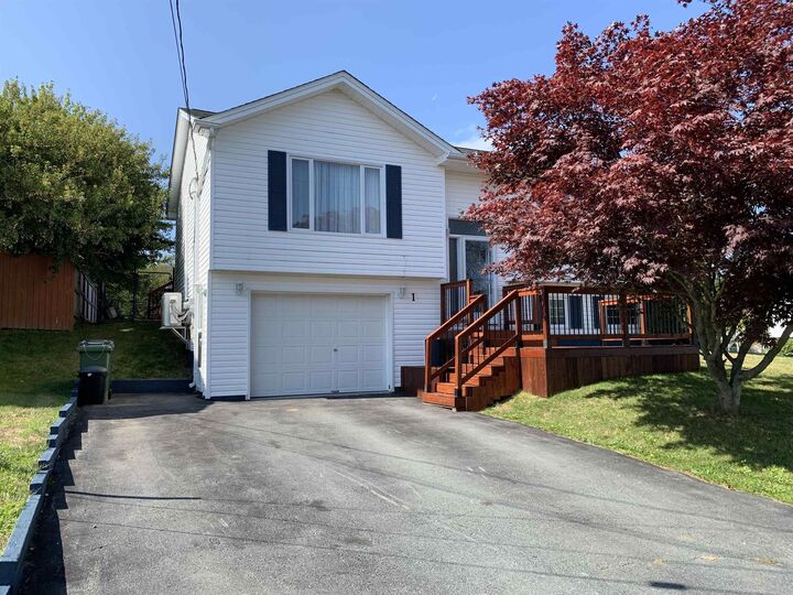 1 Cassandra Drive  Dartmouth NS B2W 6H3 photo